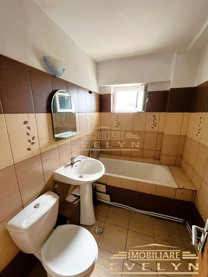 Apartament 3 camere, Strada Savenilor, pret 70.000 euro negociabil - Poză 6