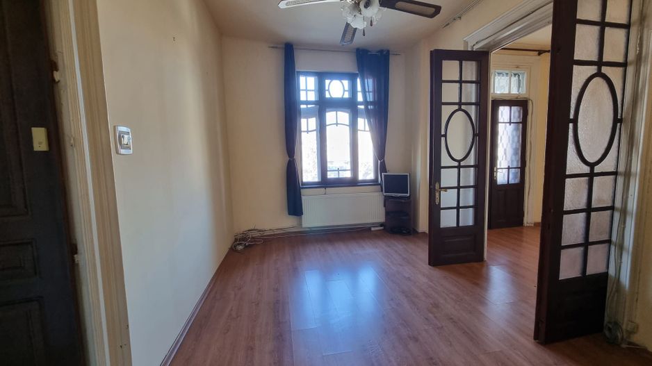 Vila individuala S+P+E+M zona Piata Muncii - Poză 2