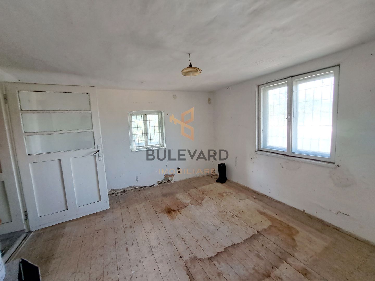 Casa individuala + teren 947 mp - Poză 11