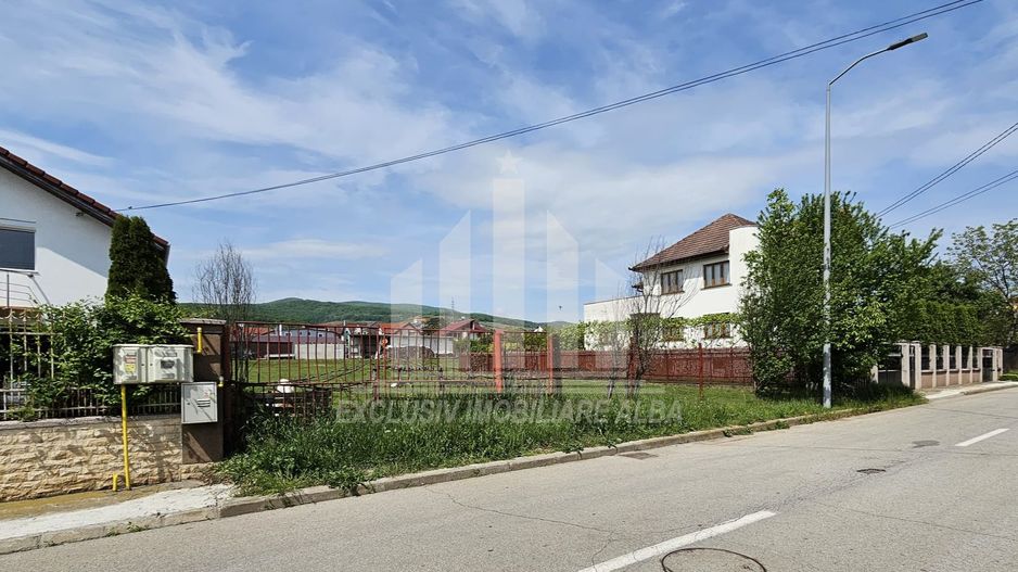 Teren intravilan de vanzare, Cetate - Poză 1