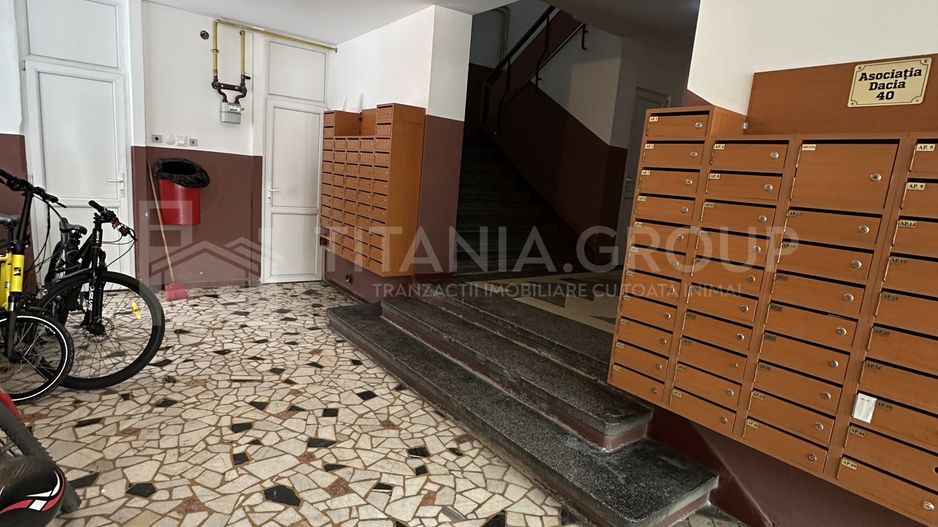 Garsonieră de vânzare în Bd. Victoriei cu vedere spre Tampa - Poză 9