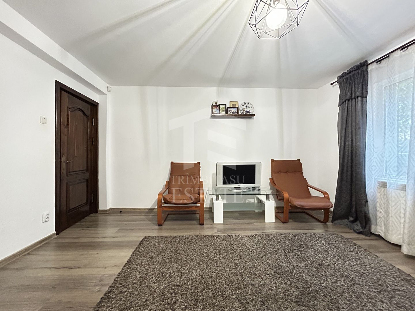 Casa P+1 din BCA ideala pentru o familie antreprenoare – Pecineaga - Poză 2