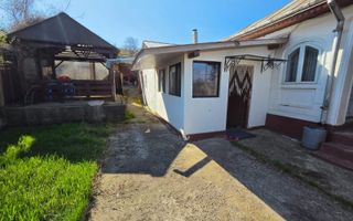 Casă de vânzare în Deleni, Iași – 3 camere, teren 2000 mp - Poză 3