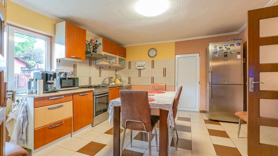 Casa in Sacele dispusa pe un singur nivel - Poză 6