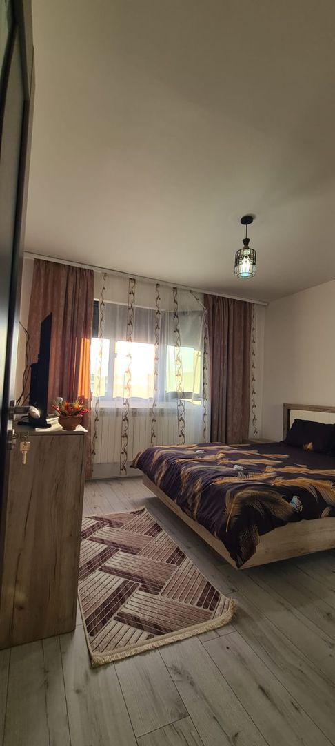 De vanzare apartament cu 3 camere, Piata Centrala, et. 3, 105.000 euro - Poză 10