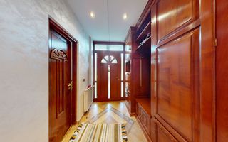 Casa individuala - 7 camere, 278 mp utili - Strand - Poză 11