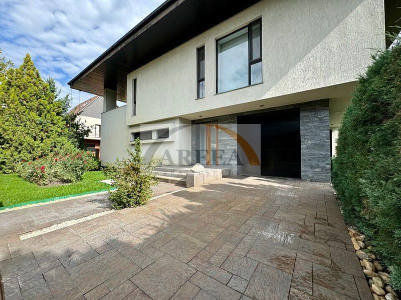 Vila lux de vanzare in cel mai dorit complex din Erou Iancu Nicolae-locatie rara - Poză 36