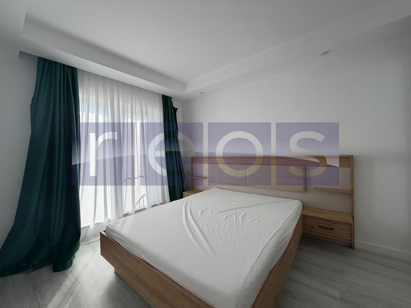 VILA 3 CAMERE CU GRADINA | VEDERE LAC SI PISCINA | COSMOPOLIS | 2 LOCURI PARCARE - Poză 3