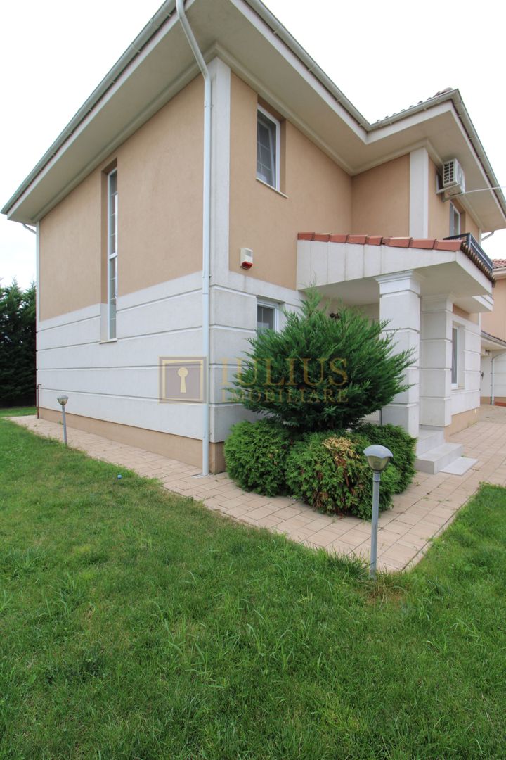 Zona Cora - Dumbravita, 5 camere + 2 bai. - Poză 3