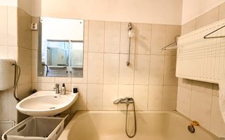 2 camere l Cartierul Evreiesc l ideal investitie l boxa subsol 20 mp - Poză 7