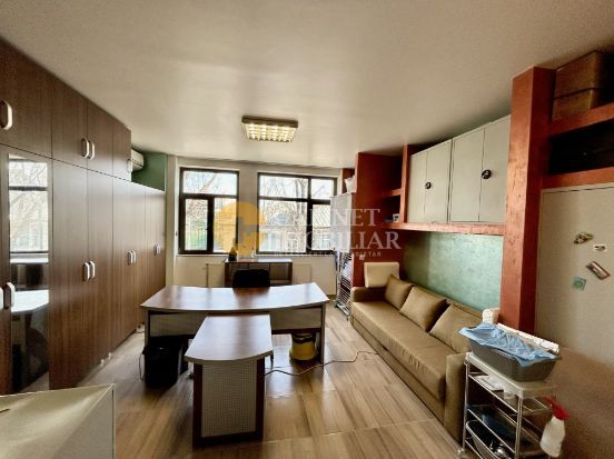 Garsonieră de Vânzare | Zona Granit – Etajul 1 - Gata de Mutare - Poză 1