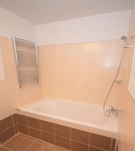 Închiriez apartament 3 camere cu acces la piscina Aleea Privighetorilor - Poză 14