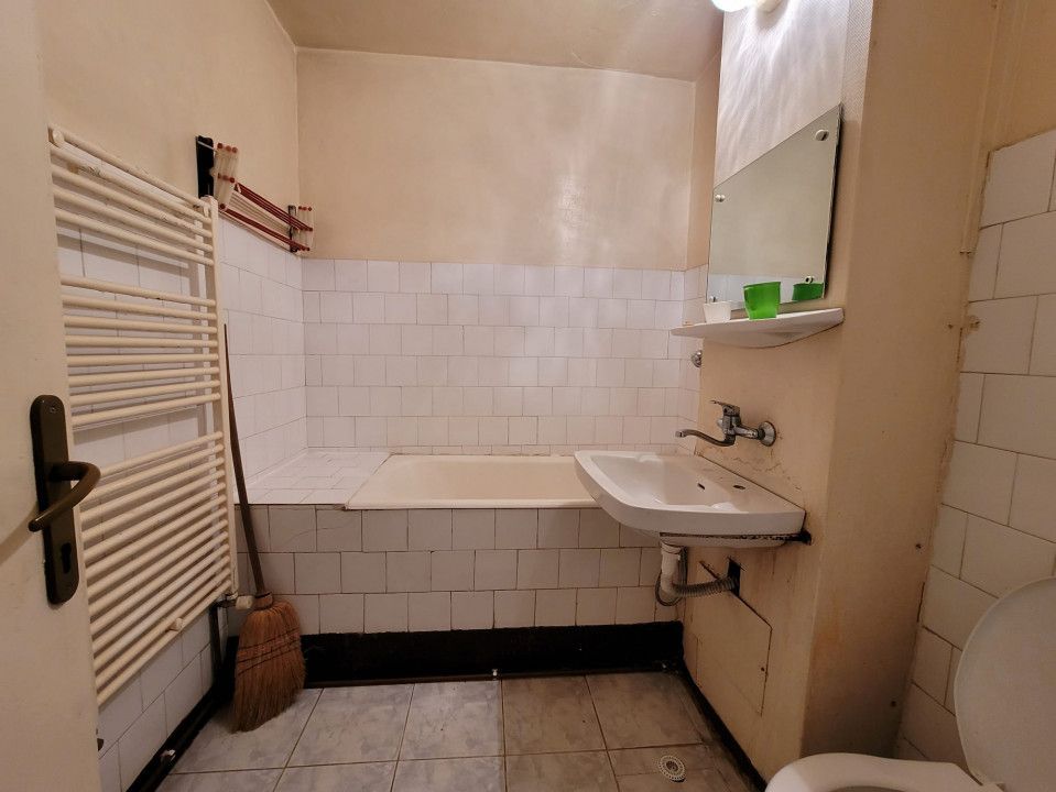 De Vânzare apartament 3 camere Micro 16 - Poză 7