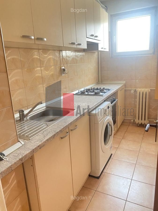 Vânzare garsonieră Tineretului - Poză 2