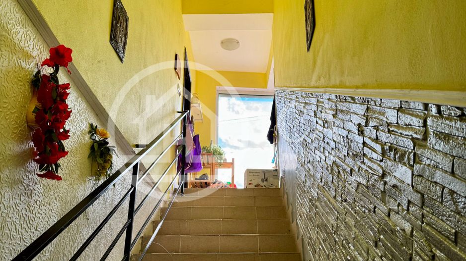 Apartament de vânzare cu 3 cam. pe doua nivele, Sânmartin, Oradea - Poză 3