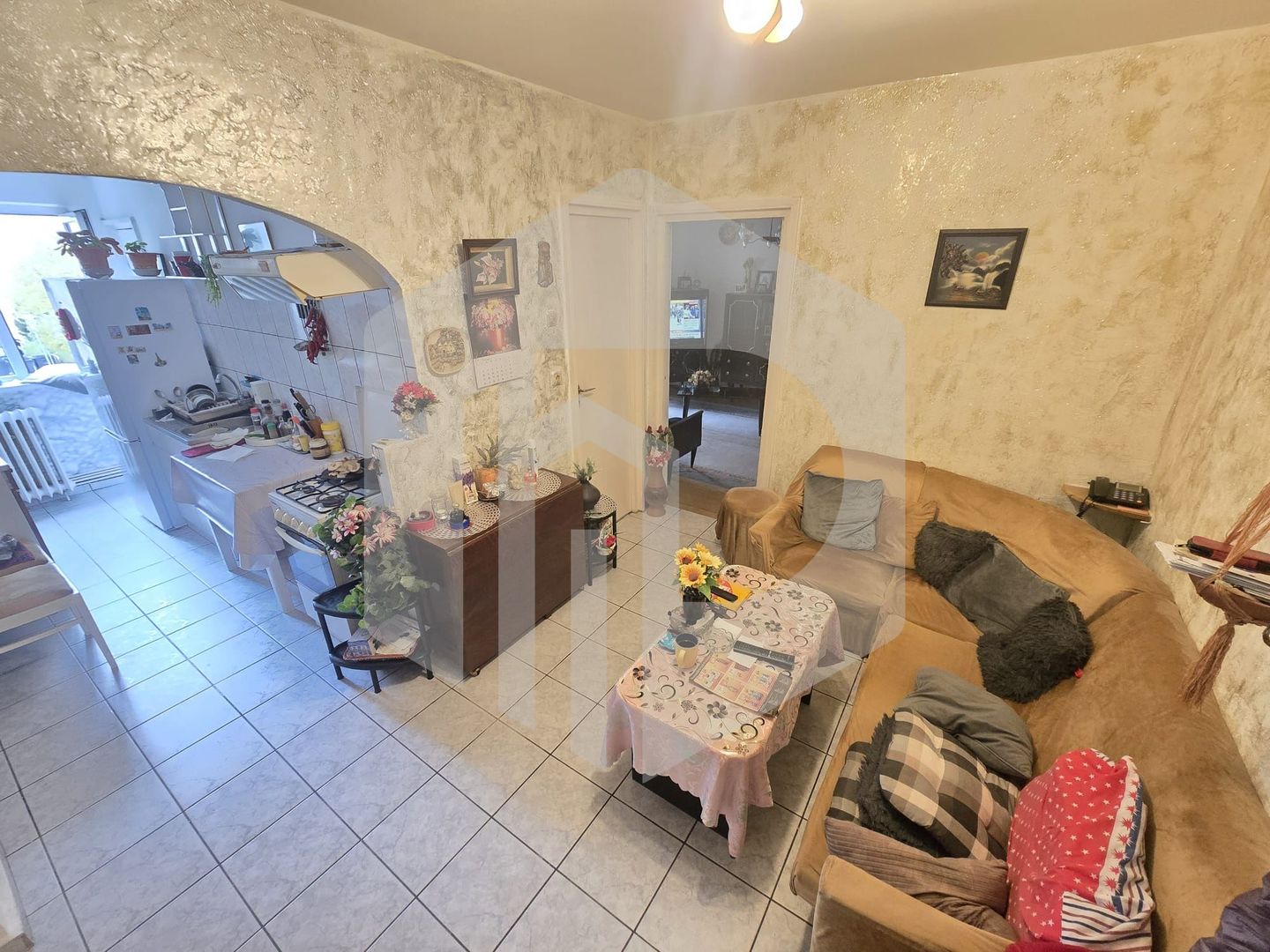 Apartament 2 camere decomandate et 2 lift pivnita Vasile Aron - Poză 1