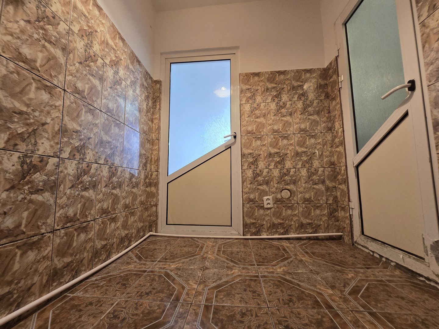 CET - Garsoniera | piata Cet | libera | etaj 3 - Poză 5