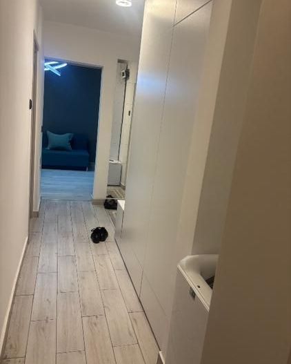 Inchiriere apartament 3 cam APARATORII PATRIEI - Poză 11
