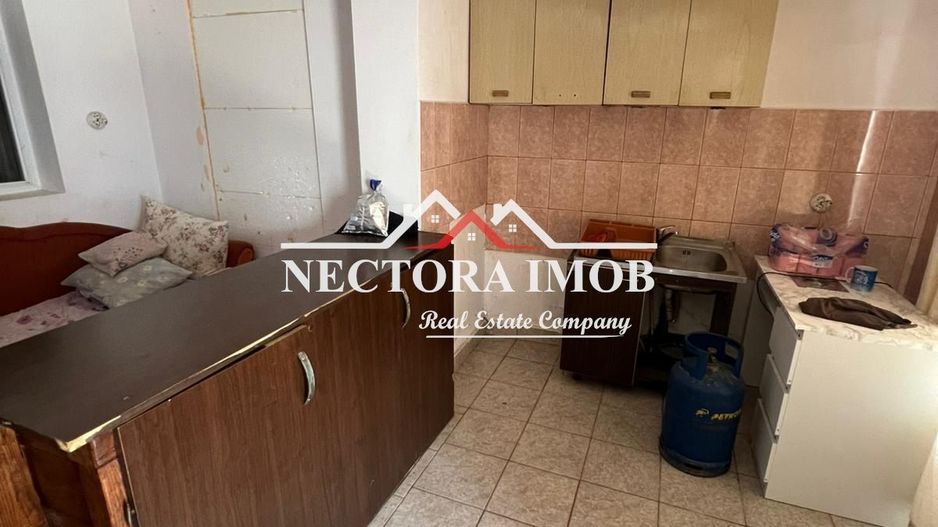 NECTORA IMOB-Casa 5 camere, 2 bai, 2 terase, 180 mp, Episcopia,Utilata - Poză 12