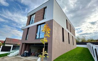 Casa Individuala, 245 MP, 415 MP teren, Zona Europa - Poză 1