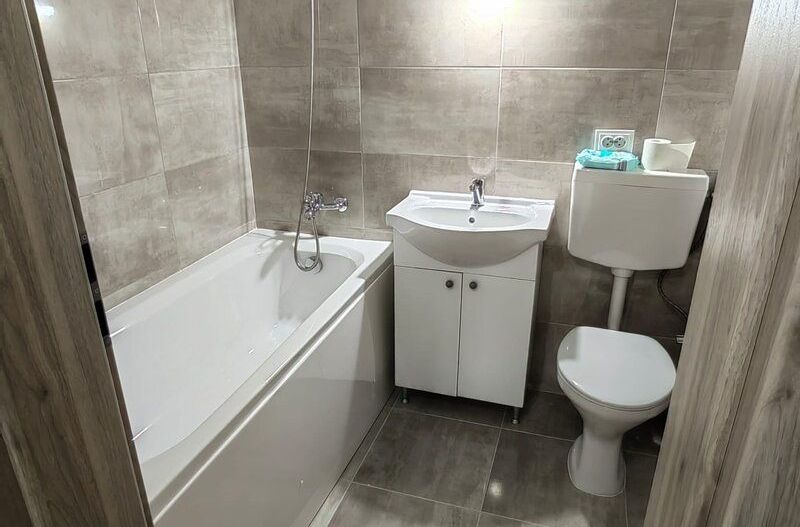 DECOMANDAT ! Garsoniera 52400 Euro metrou Berceni Biruintei - Poză 3