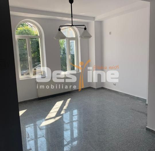 Dacia - Vasile Lascar I Vila 9 camere I Renovata recent - Poză 2
