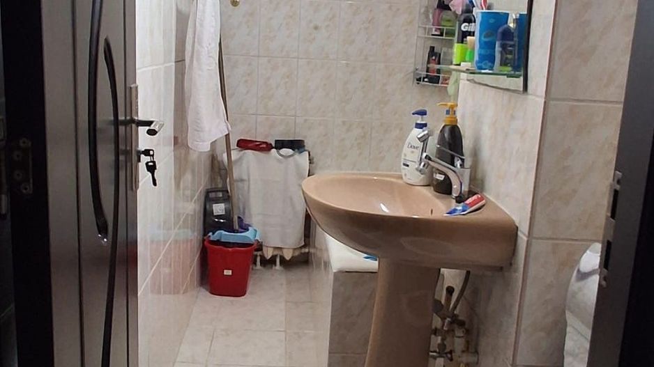 Apartament cu 3 camere de vânzare in Cetate - Poză 6