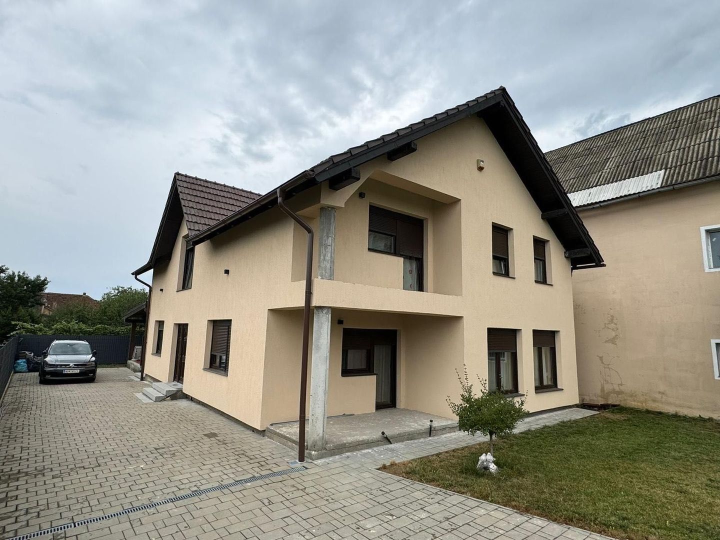 BRASADAS vinde casă individuala în zona 14 Mai. - Poză 1