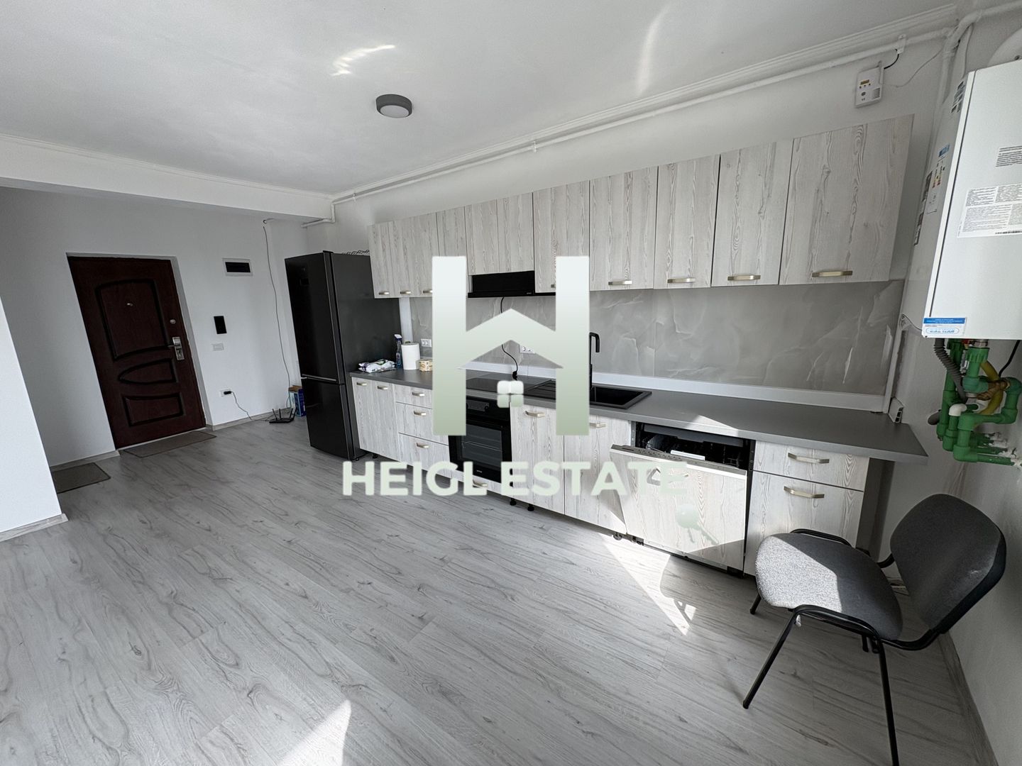 Apartament cu 2 camere in Giroc - Poză 2