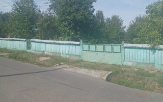 Casă tradițională de 50 mp și anexe pe teren de 2200 mp în sat Topile, Pașcani - Poză 1