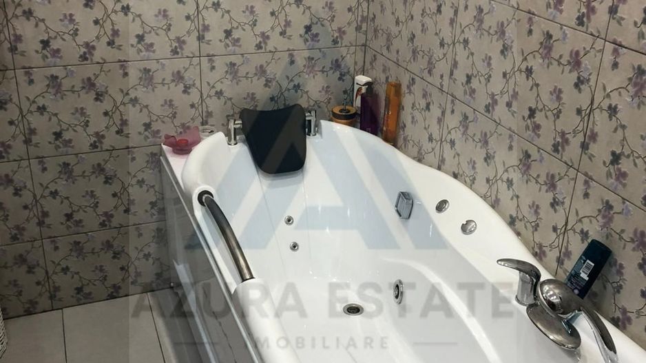 Case moderne x 2 cu 315 mp utili impreuna si teren 500 mp in Terezian - Poză 13