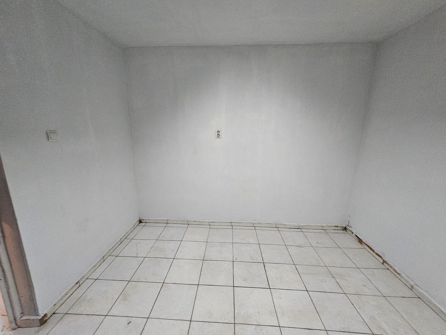 Vanzare Boxa demisol, Bvd. Republicii - Poză 6