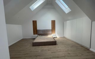 Duplex cu grădină și piscină privată într-un complex exclusivist din Tunari - Poză 3