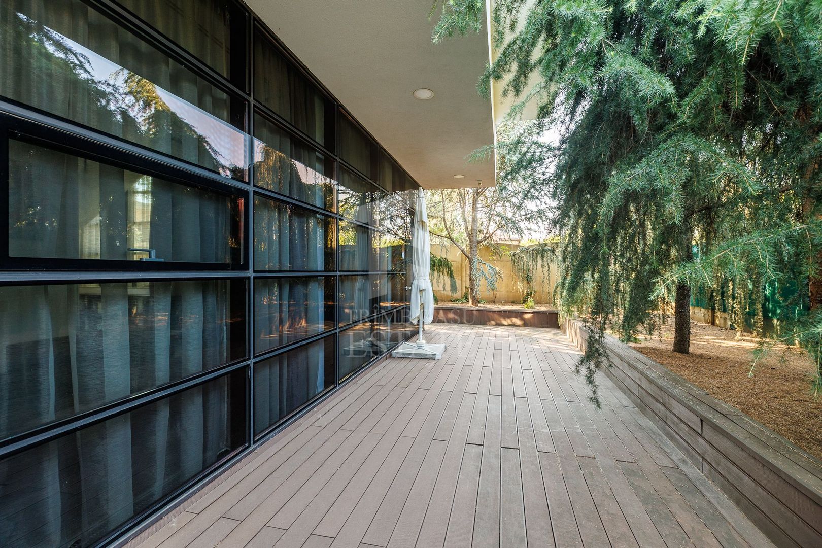 O CASA  PREMIUM-Drumul Taberei / Valea Oltului/ Valea Argesului - Poză 4