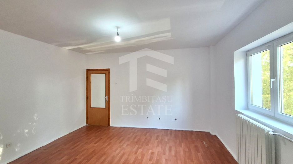 De Vanzare Apartament 2 Camere zona Doamna Ghica - Poză 1