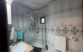 Casă p+1 formata din doua apartamente - Poză 11