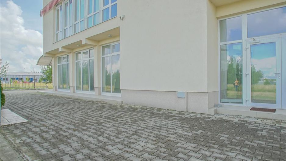 Cladire de birouri/clinica in Brasov zona Calea Bucuresti - Poză 2