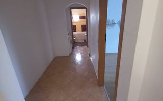 De vanzare apartament cu 3 camere, decomandat, etajul 2 - Poză 9
