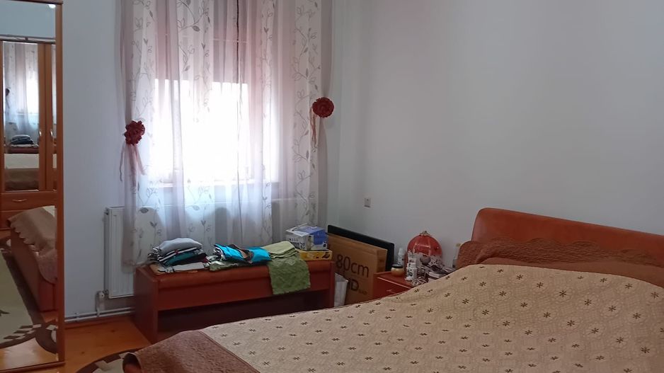 Vanzare apartament 3 camere zona Sebastian sector 5 - Poză 2