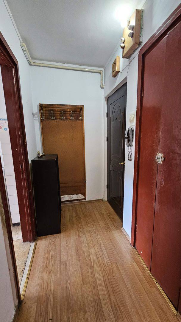 Apartament 2 Camere Săcele – Etaj 2, Bloc Izolat, Cheile la Agenție! - Poză 9