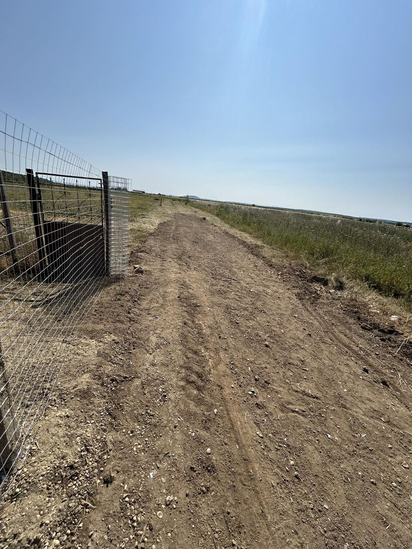 Parcele teren Nojorid 600 mp. 28 500 E neg. Comision 0 - Poză 1