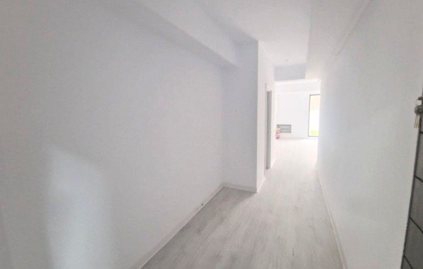 Apartament 3 camere, terasă 31 mp Otopeni central | parcare, comision 0 - Poză 9