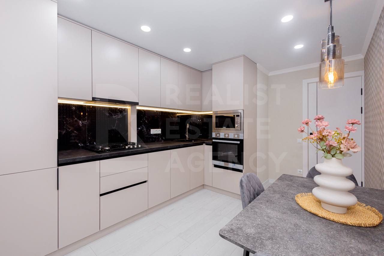 Vânzare, apartament, 3 camere, strada Ginta Latină, Ciocana - Poză 1