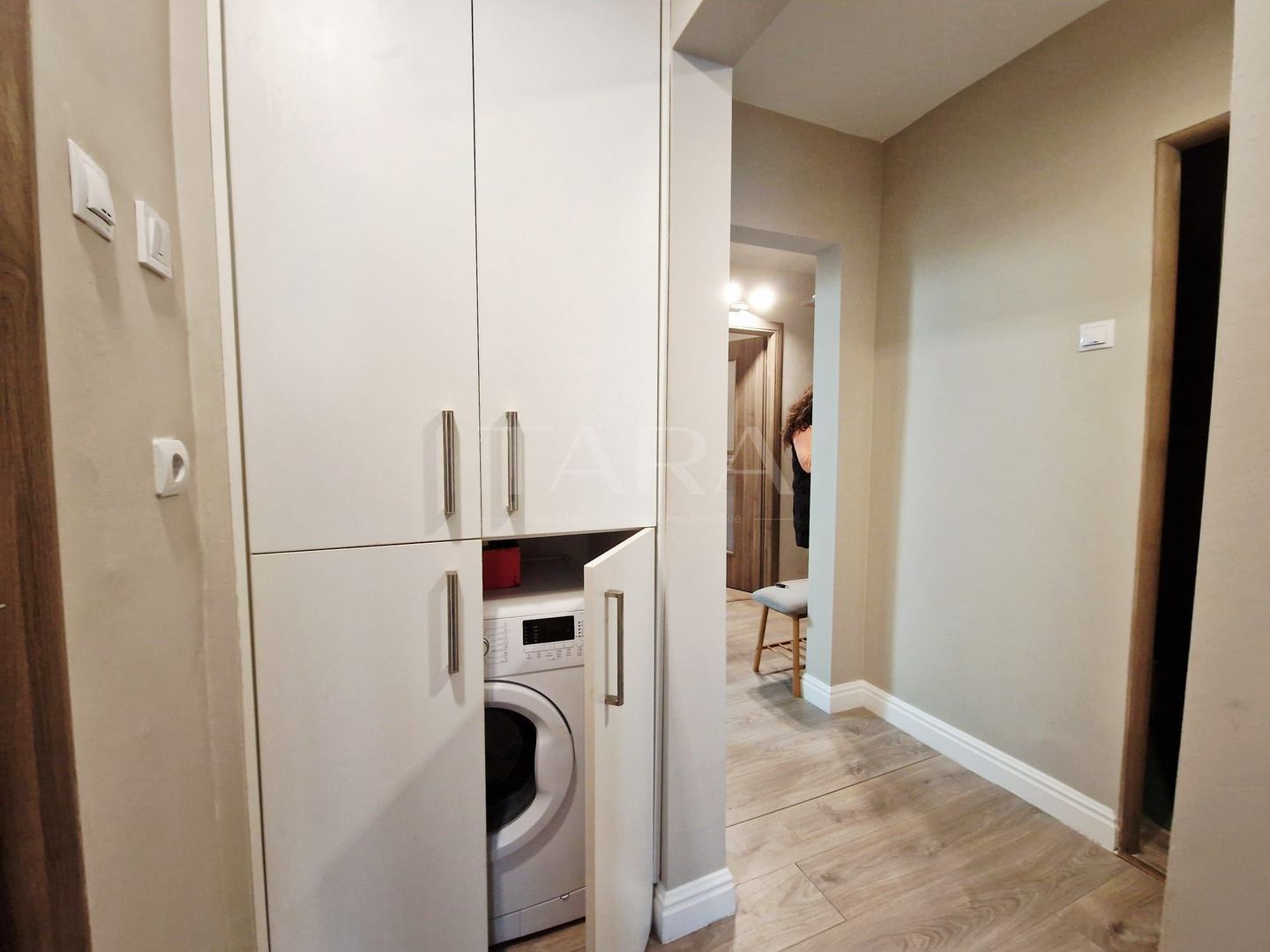 Apartament 3 camere, decomandat,  Zorilor, 2 parcări, boxă. - Poză 2