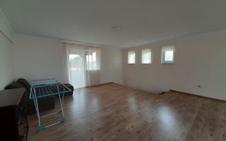 Casă spațioasă, teren generos– Câmpenești - Poză 7