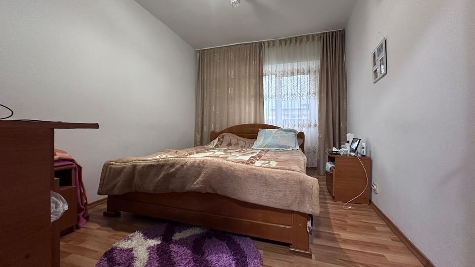 Apartament spațios cu 4 camere de vânzare! - Poză 4