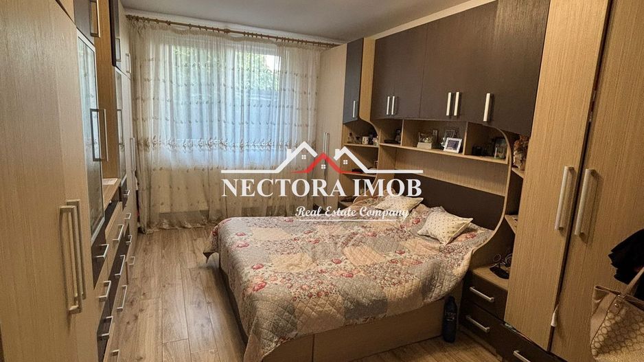 NECTORA IMOB-Casa cu 2 corpuri separate,Zona Calea Aradului-Iosia,415m - Poză 13