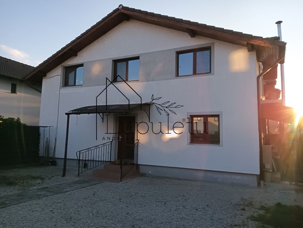 Casă de Vânzare | Șelimbăr  6 Camere | 178 MPU | Teren 210 MP - Poză 1