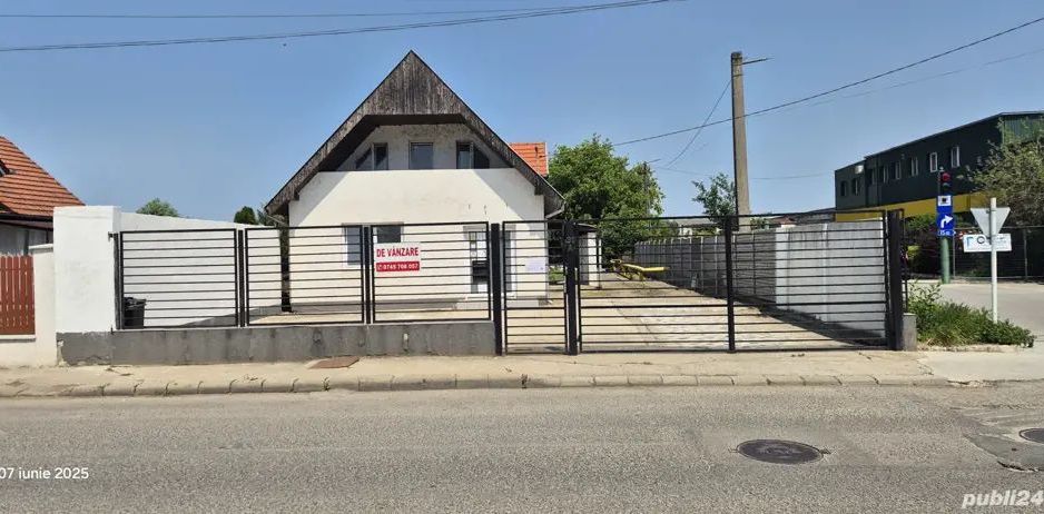 Vand casa pe str. Magnoliei - Poză 1