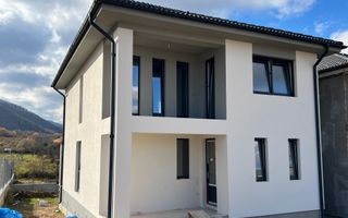 Duplex spațios cu priveliște superbă spre cetate, Cisnădie - Poză 2
